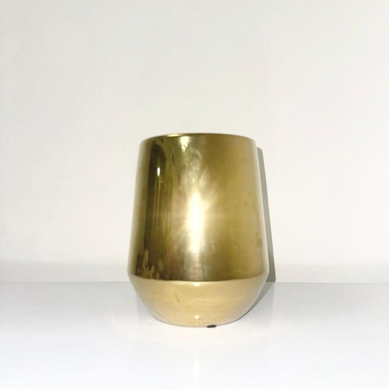 GOLDEN CERAMIC VASE ROUND