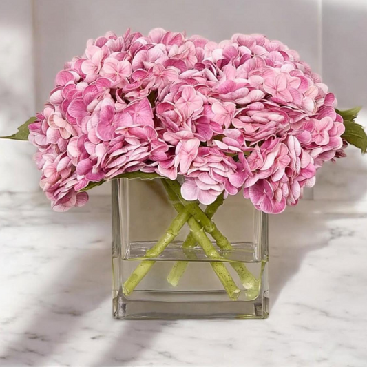 ARTIFICIAL HYDRANGEA ARRANGEMENT IN SQUARE GLASS VASE