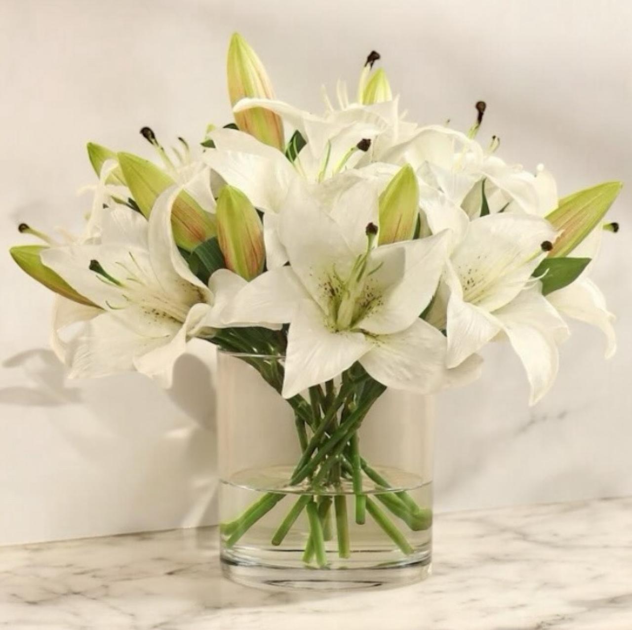 ARTIFICIAL LILY IN GLASS VASE
